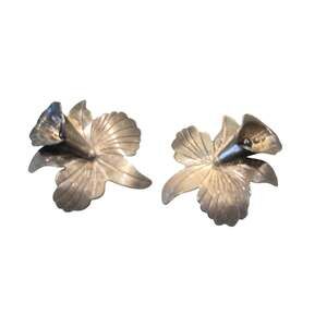 Vintage Mid-Century Taxco Mexican Sterling Silver Orchid Flower Clip-On Earrings